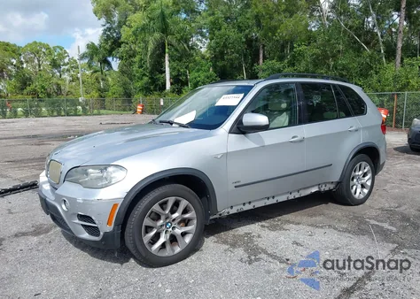2012 BMW X5 xDrive35D from USA, damaged, VIN 5UXZW0C5XCL664613